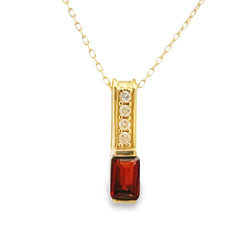 .06ct Garnet Diamond Fashion Pendants 10KT Yellow Gold